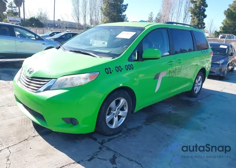 2014 Toyota Sienna Le V6 8 Passenger from USA, damaged, VIN 5TDKK3DCXES475099